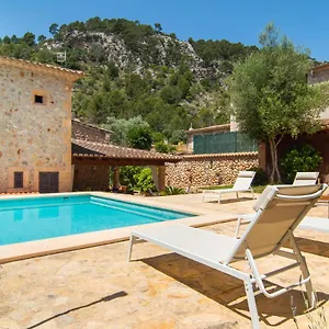  Ferienhaus Fabulous Rural House With Views To The Mountains With Swimming Pool Spanien